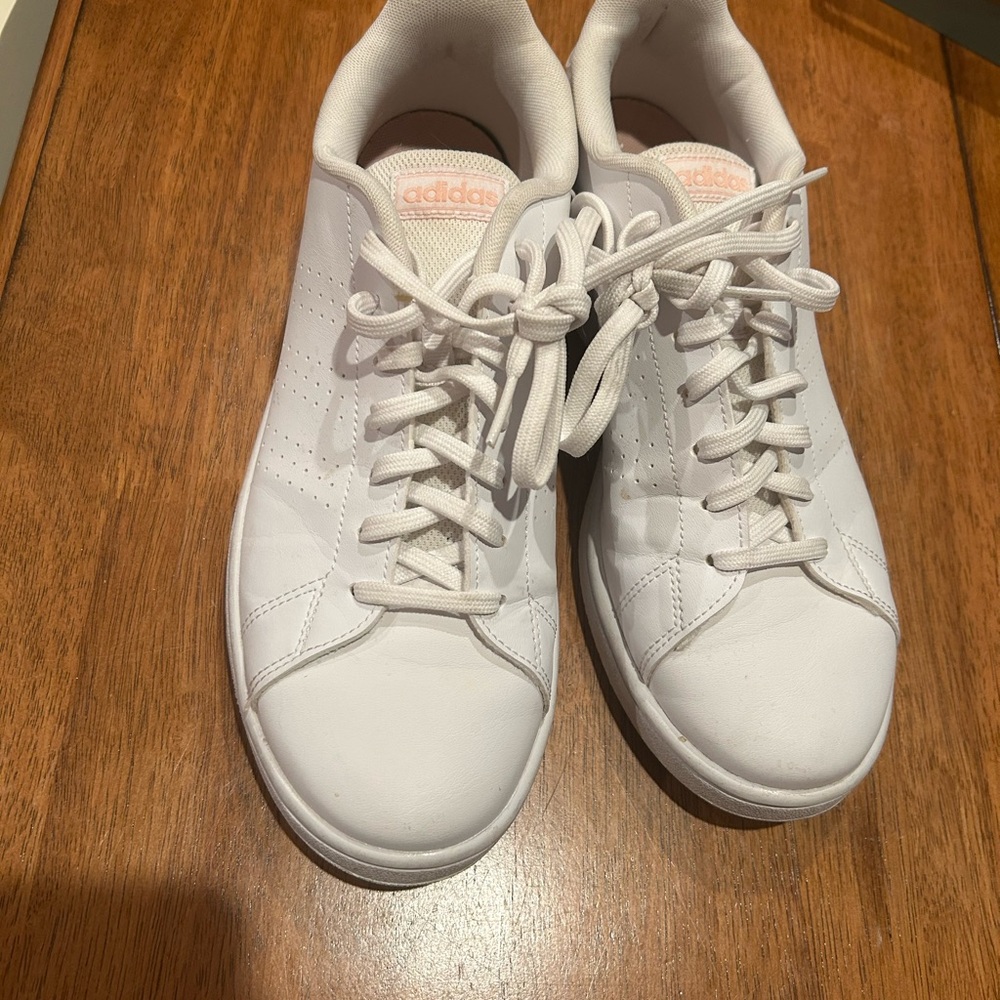 Adidas White Minimalist Sneakers Low-Top